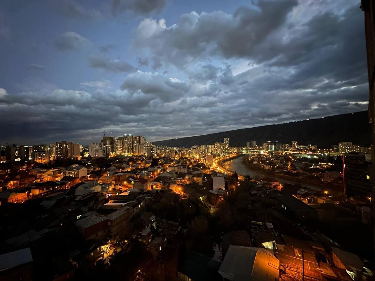 Apartments With View Tbilisi Eksteriør billede
